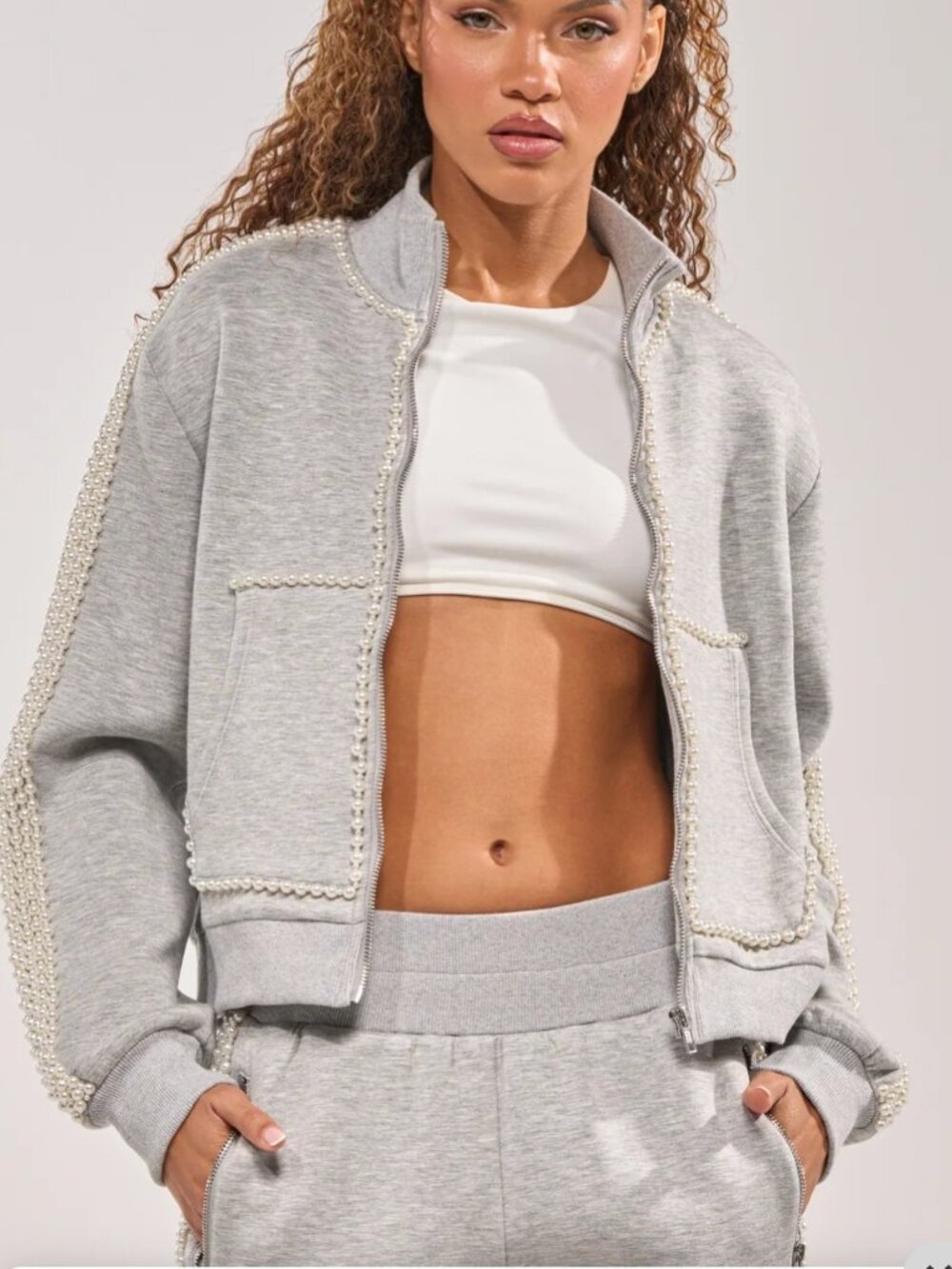 AKIRA PEARL GIRL ZIP UP SWEATSHIRT IN GREY Size 2X2X